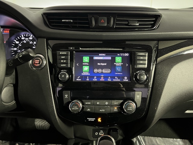 2022 Nissan Rogue Sport SL photo 11