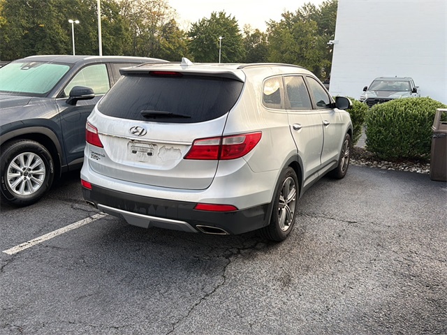 2014 Hyundai Santa Fe GLS photo 2