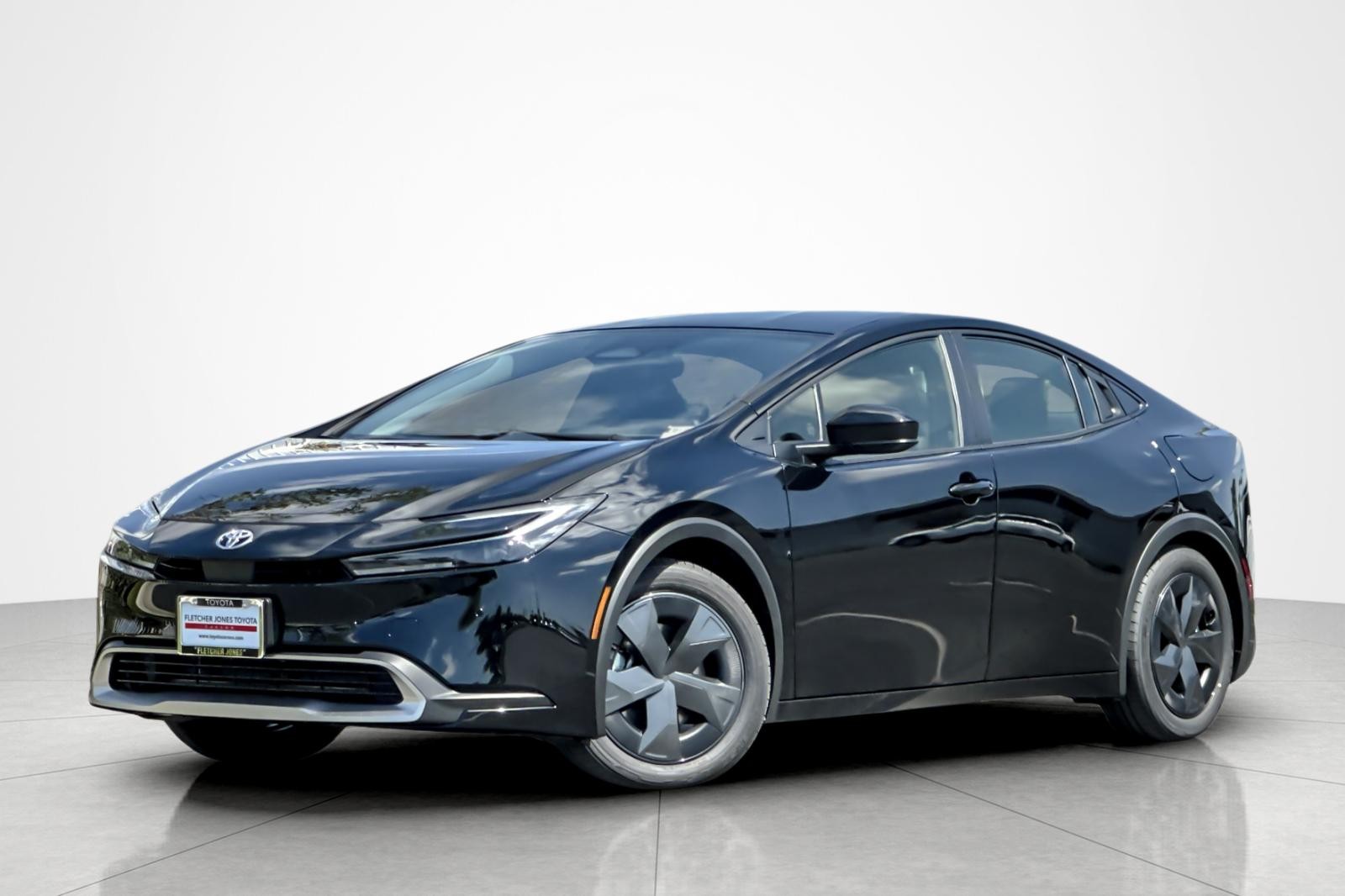 2026 Toyota Prius SE's photo