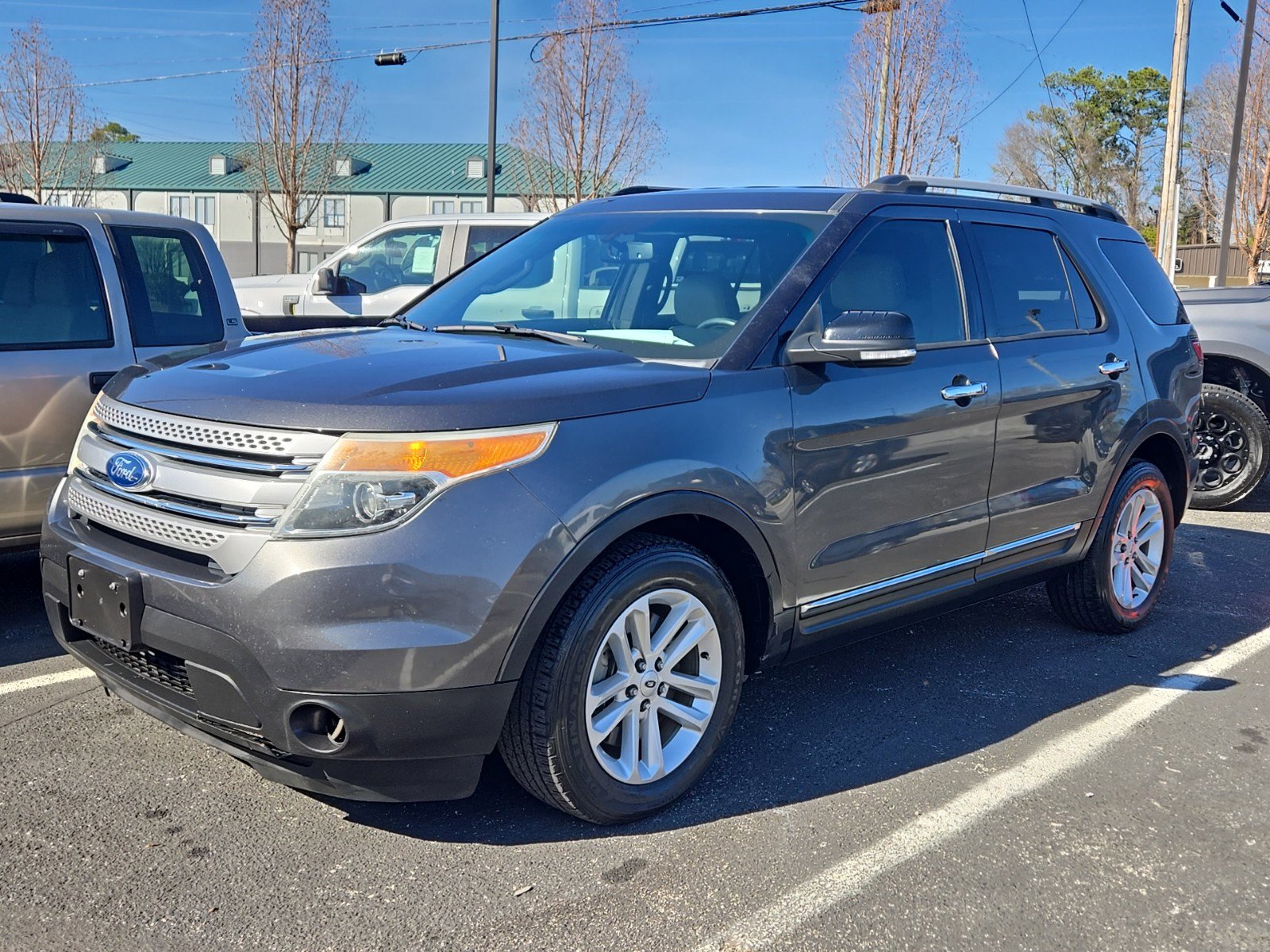 2015 Ford Explorer XLT's photo