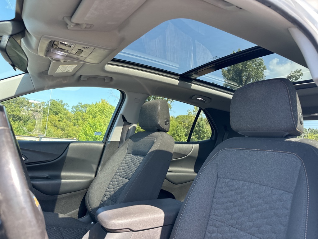2019 Chevrolet Equinox LT photo 14