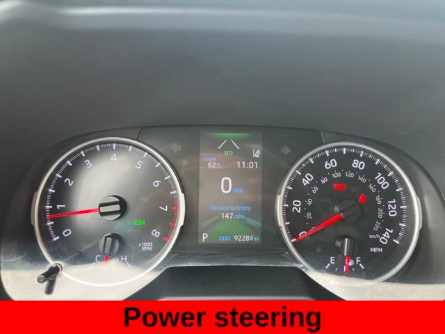 2021 Toyota RAV4 LE photo 8