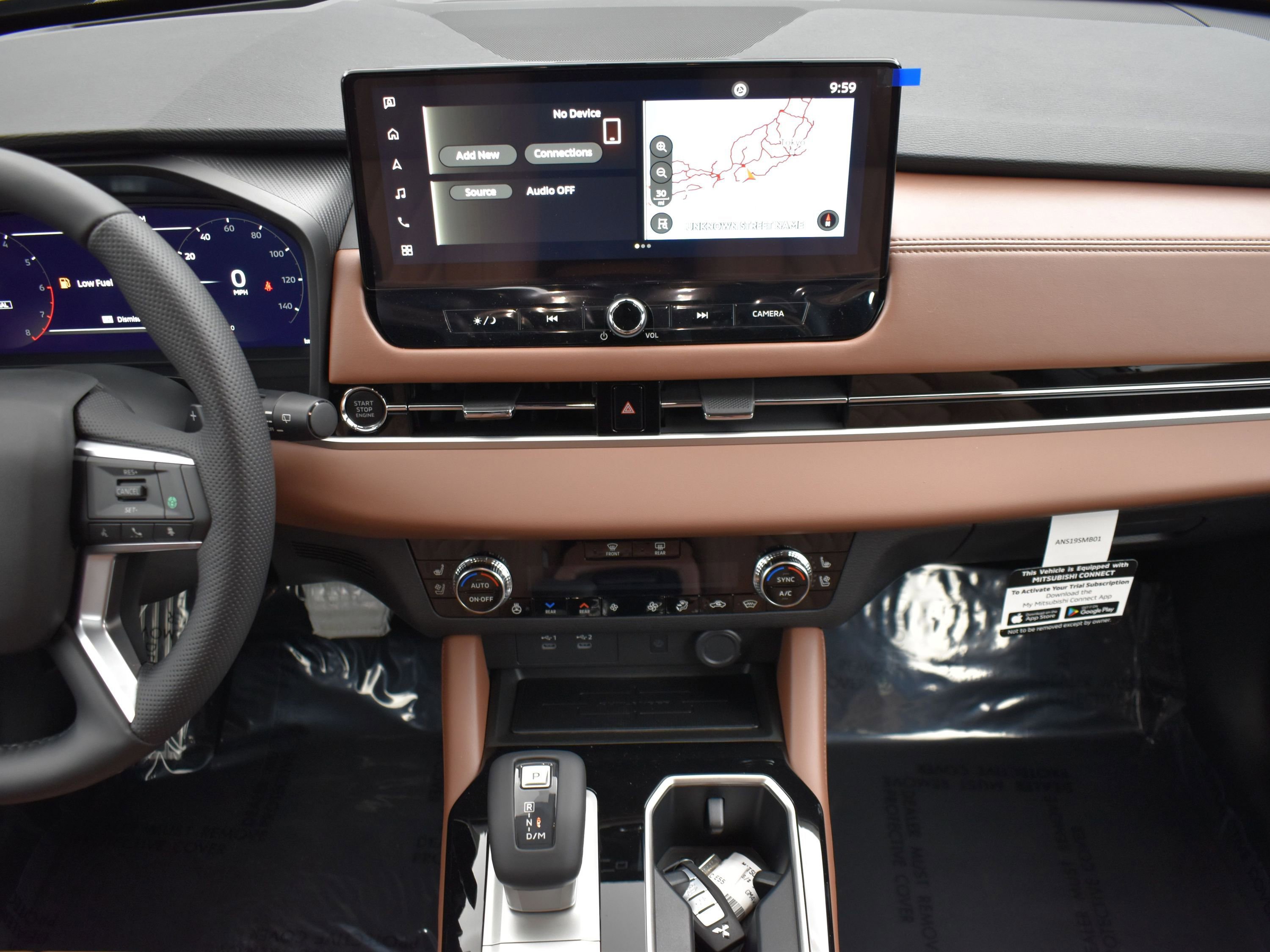 2025 Mitsubishi Outlander SEL photo 18
