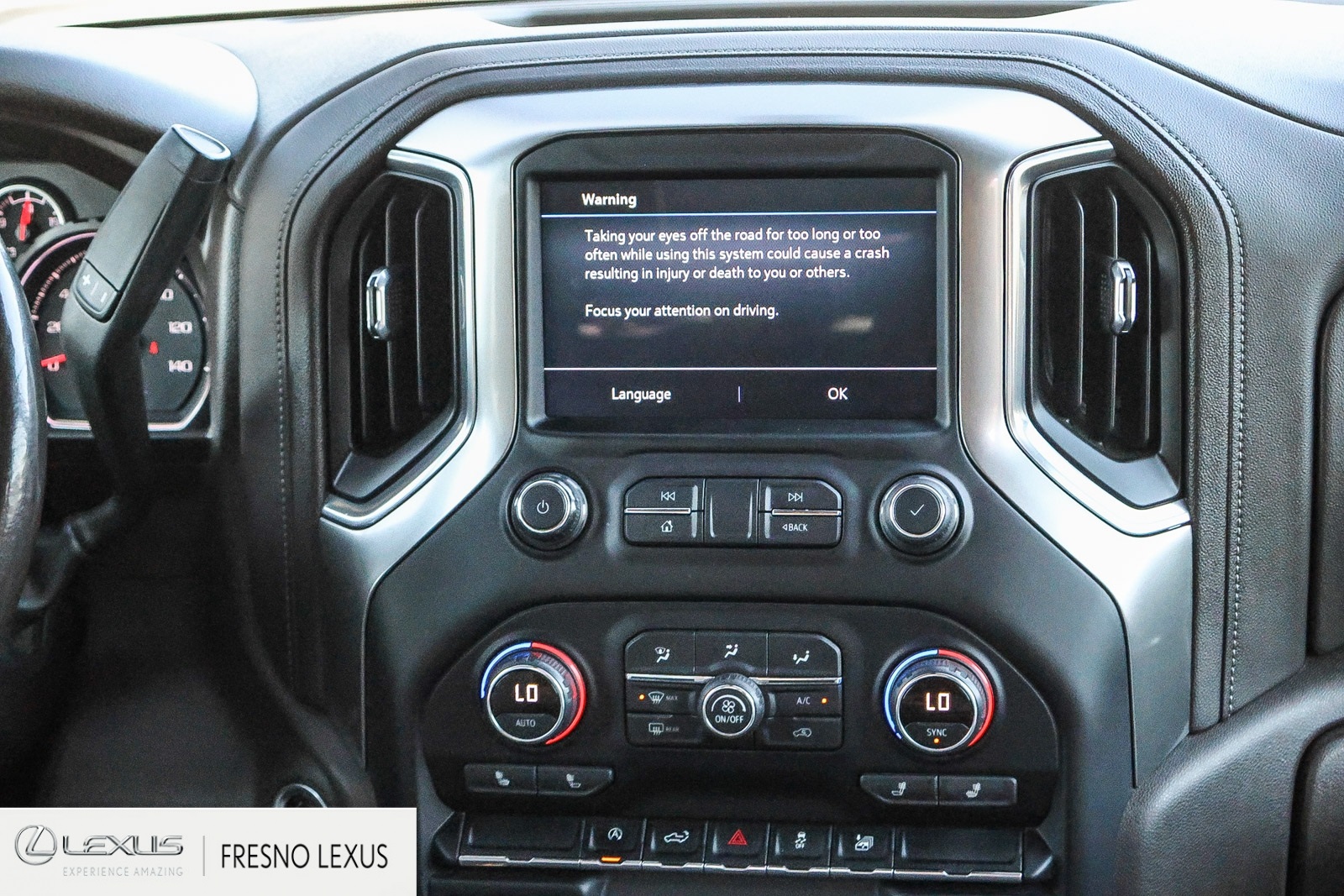 2020 Chevrolet Silverado 1500 RST photo 16