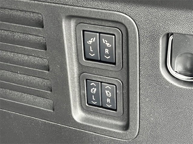 2025 Buick Enclave Preferred photo 35