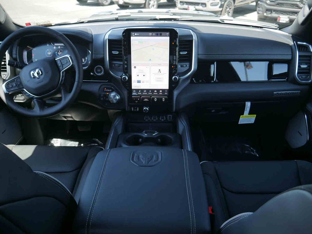 2026 Ram 1500 Laramie photo 4