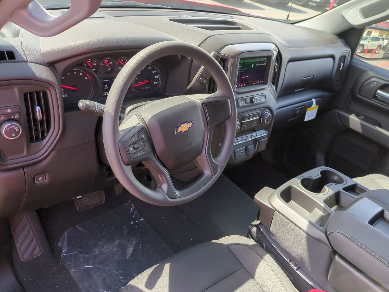 2025 Chevrolet Silverado 1500 Custom photo 10
