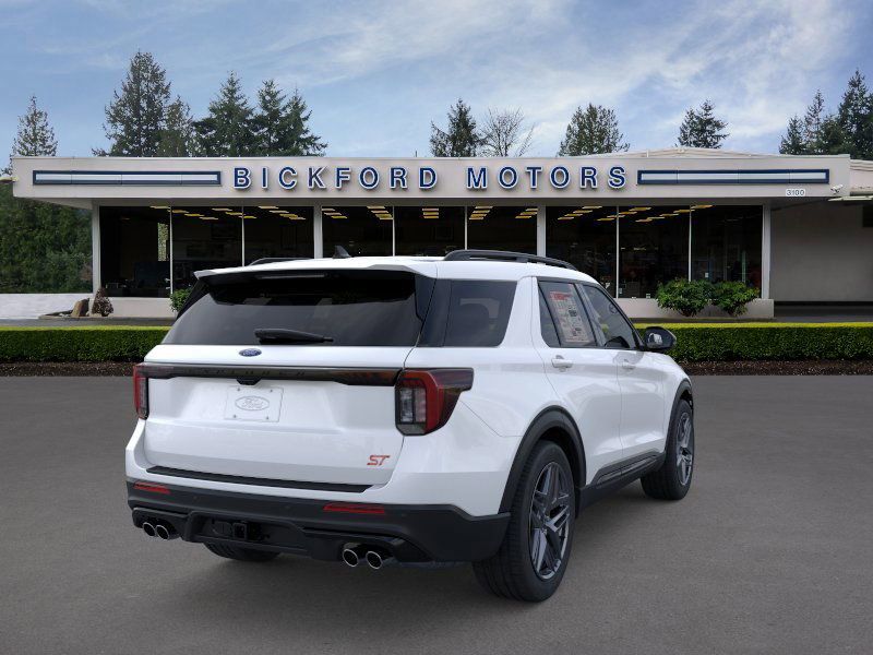 2025 Ford Explorer ST photo 8