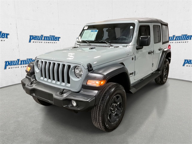 2023 Jeep Wrangler 4-Door Sport's photo