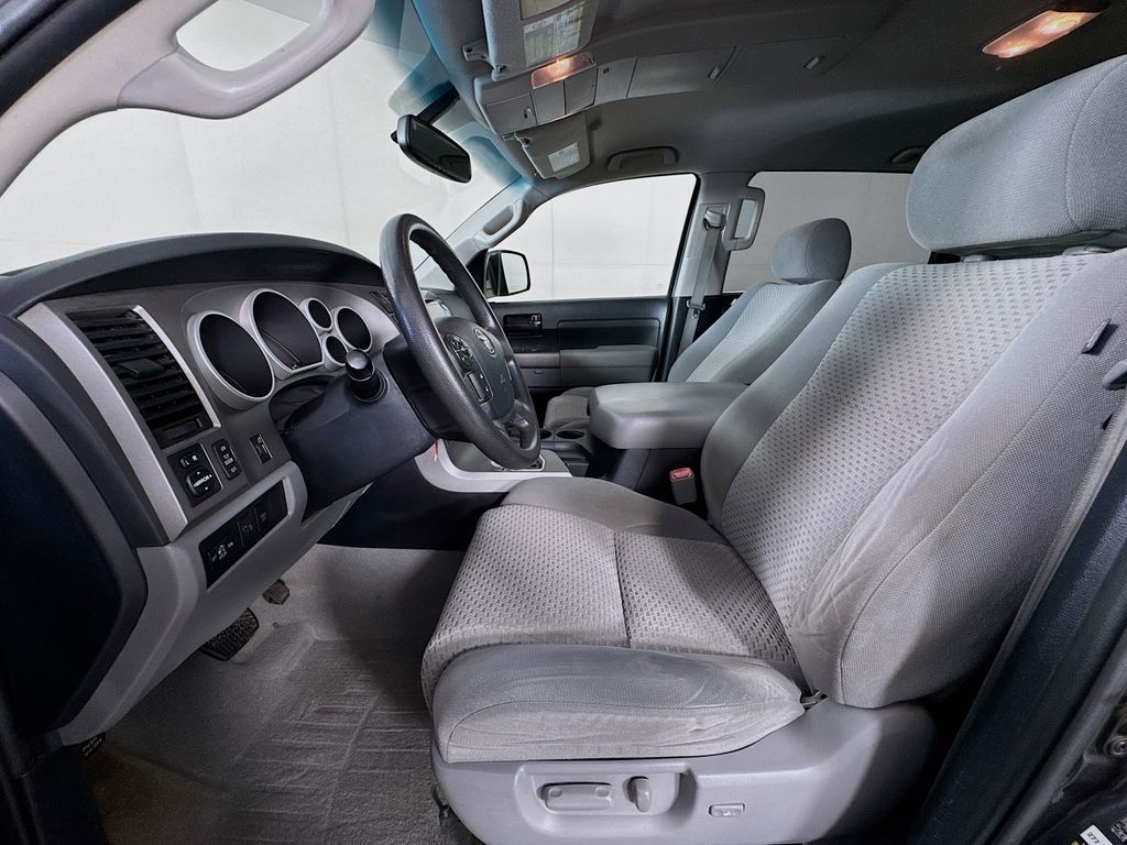 2011 Toyota Tundra Grade photo 22