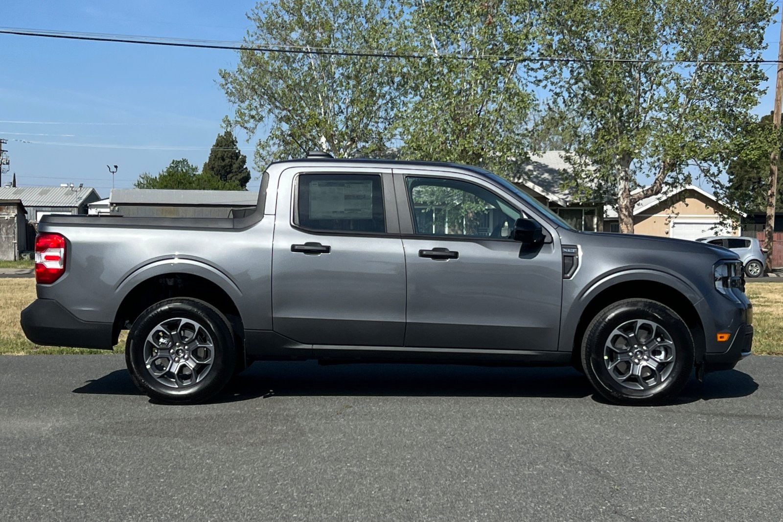 2025 Ford Maverick XLT photo 3