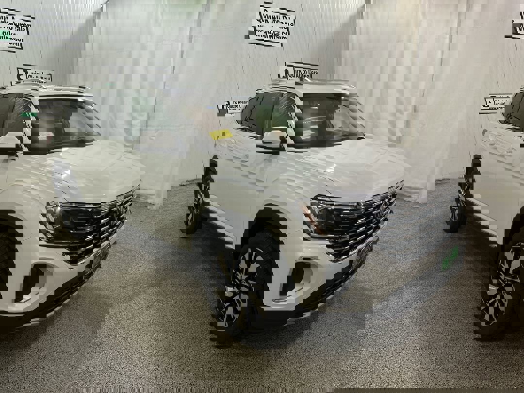 2026 Volkswagen Atlas SEL's photo