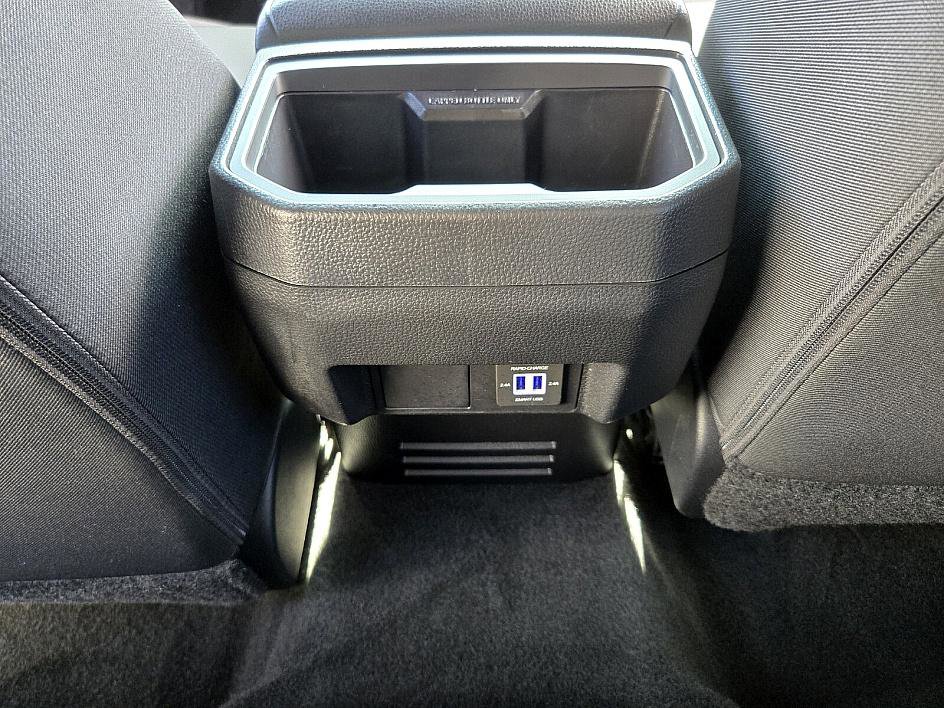 2024 Toyota Tacoma SR5 photo 14