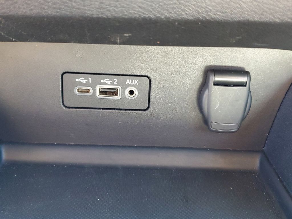 2022 Nissan Altima 2.5 SR photo 26