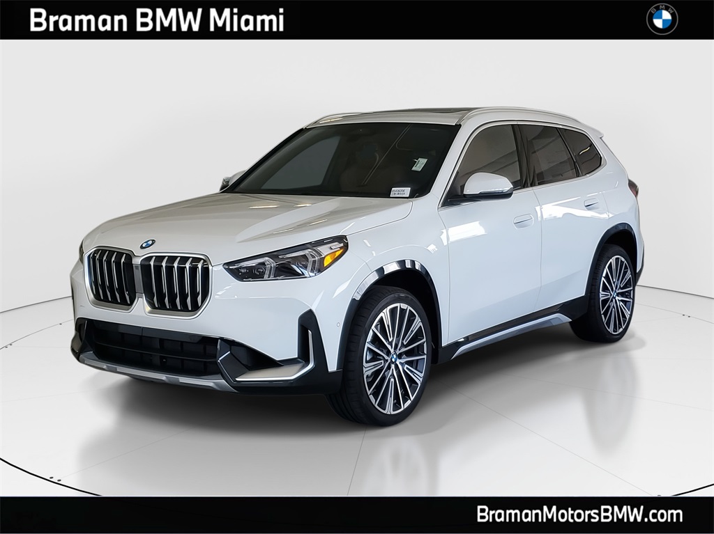 2026 BMW X1 28i's photo