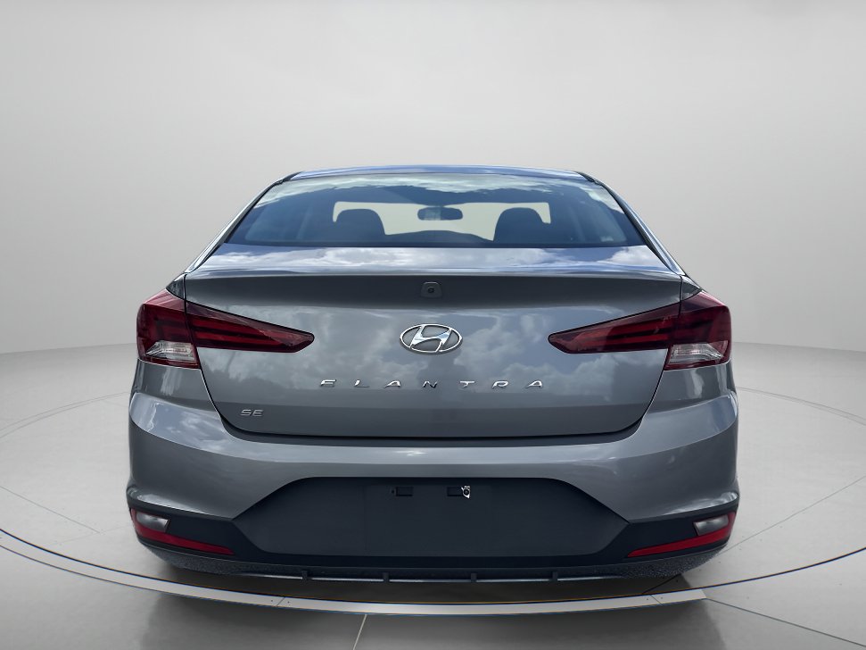 2019 Hyundai Elantra SE photo 3