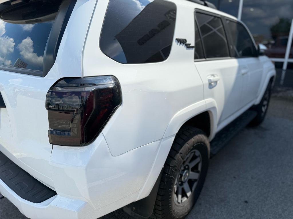 2022 Toyota 4Runner TRD Off-Road Premium photo 2