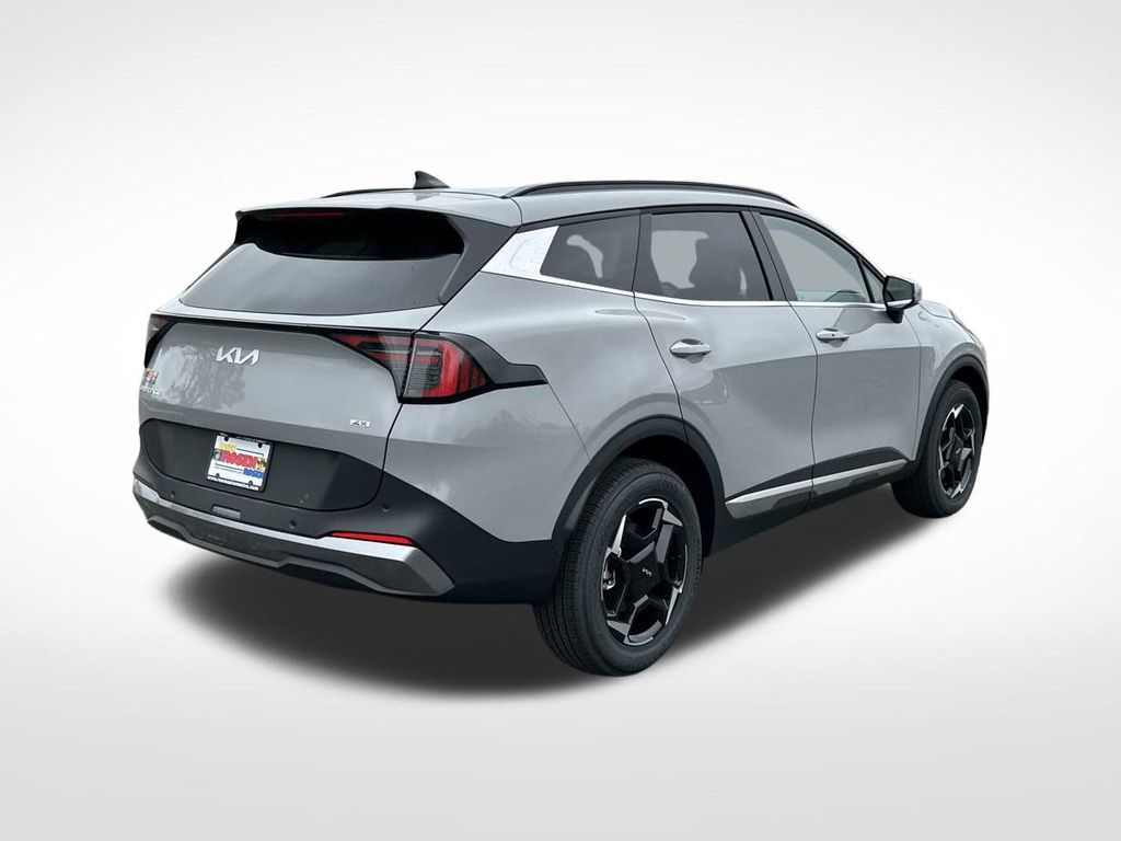 2026 Kia Sportage EX photo 4