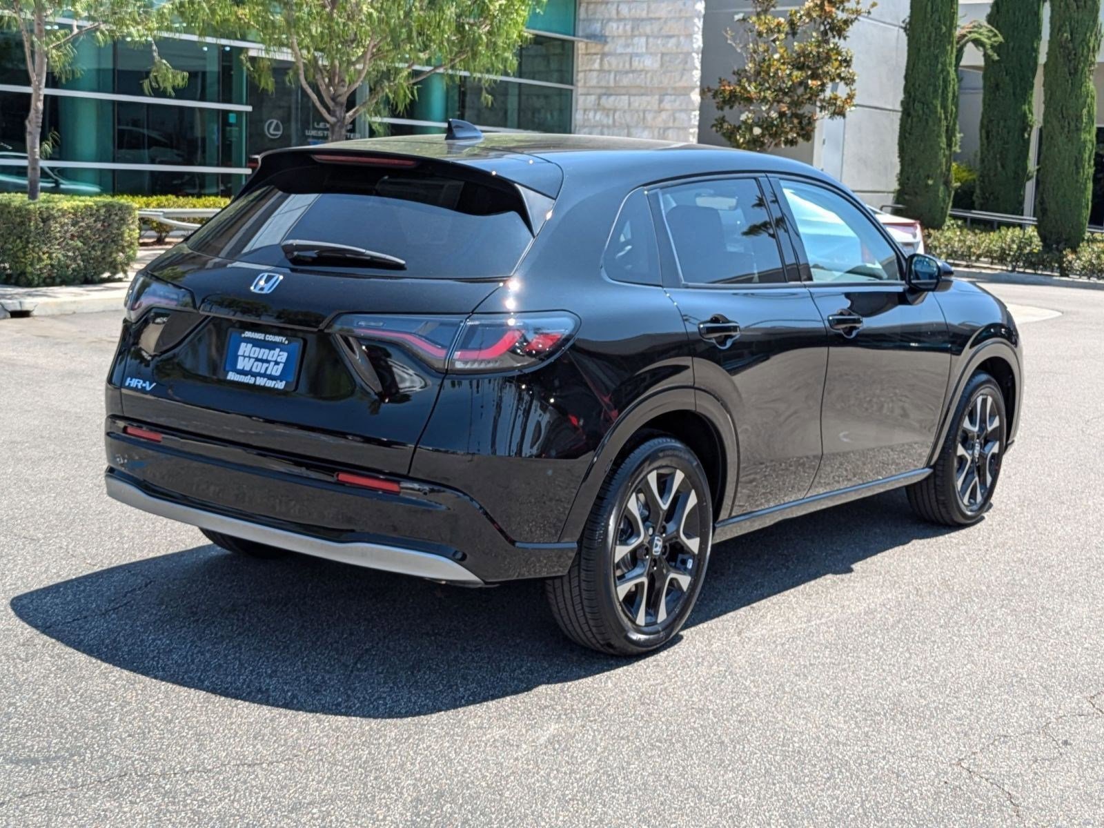 2026 Honda HR-V EX-L photo 4