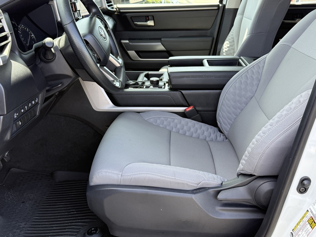 2024 Toyota Tundra SR5 photo 17
