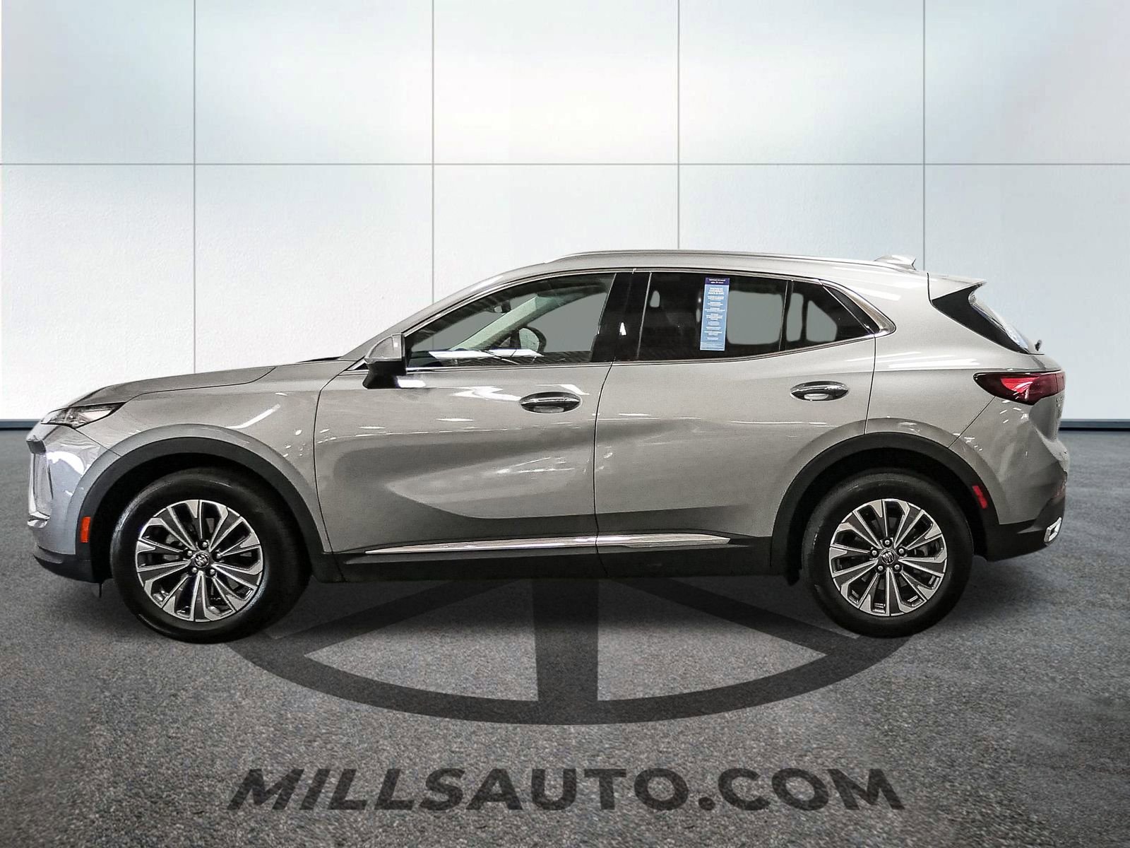 2024 Buick Envision Preferred photo 2
