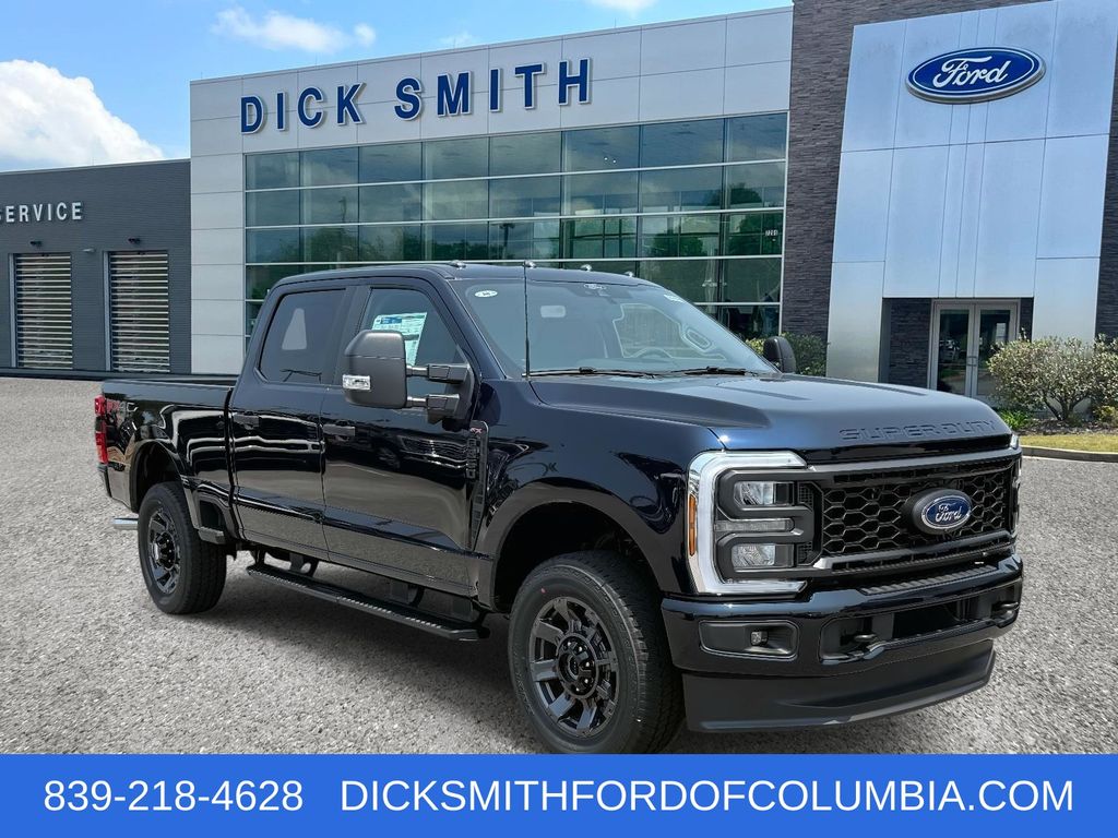 2025 Ford F-250 Super Duty XL's photo