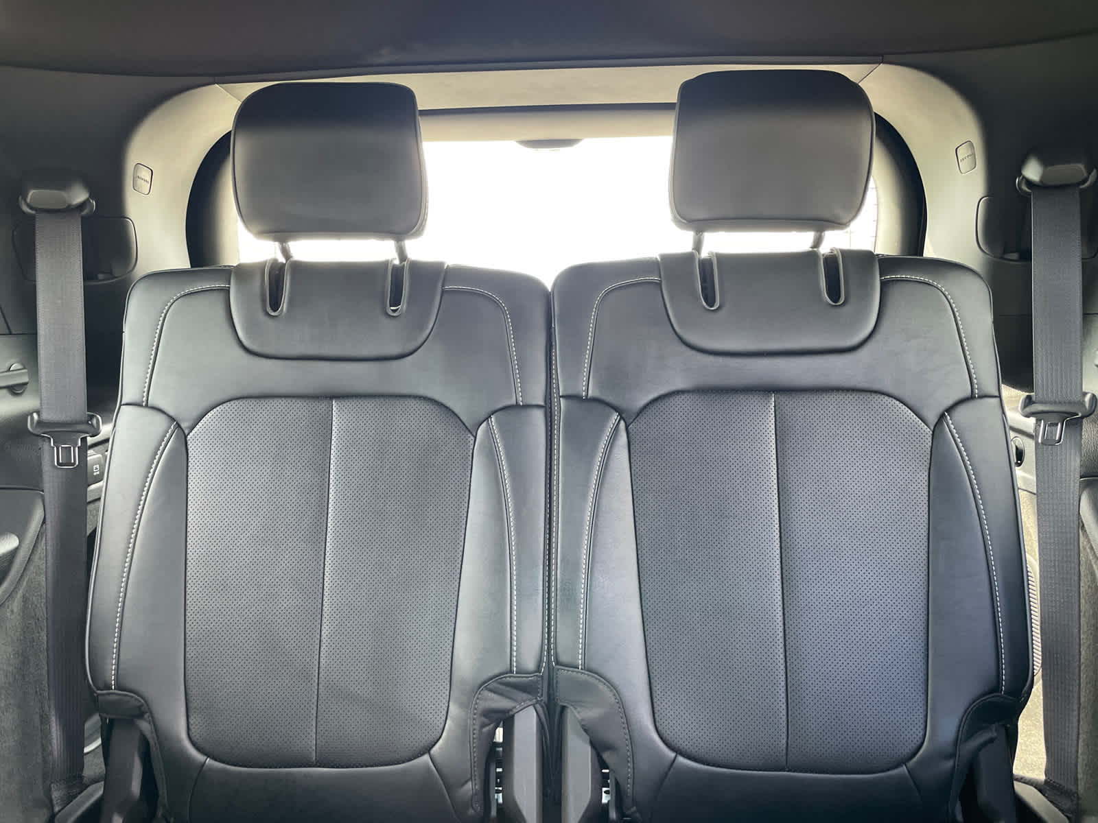 2025 Jeep Grand Cherokee Overland photo 18