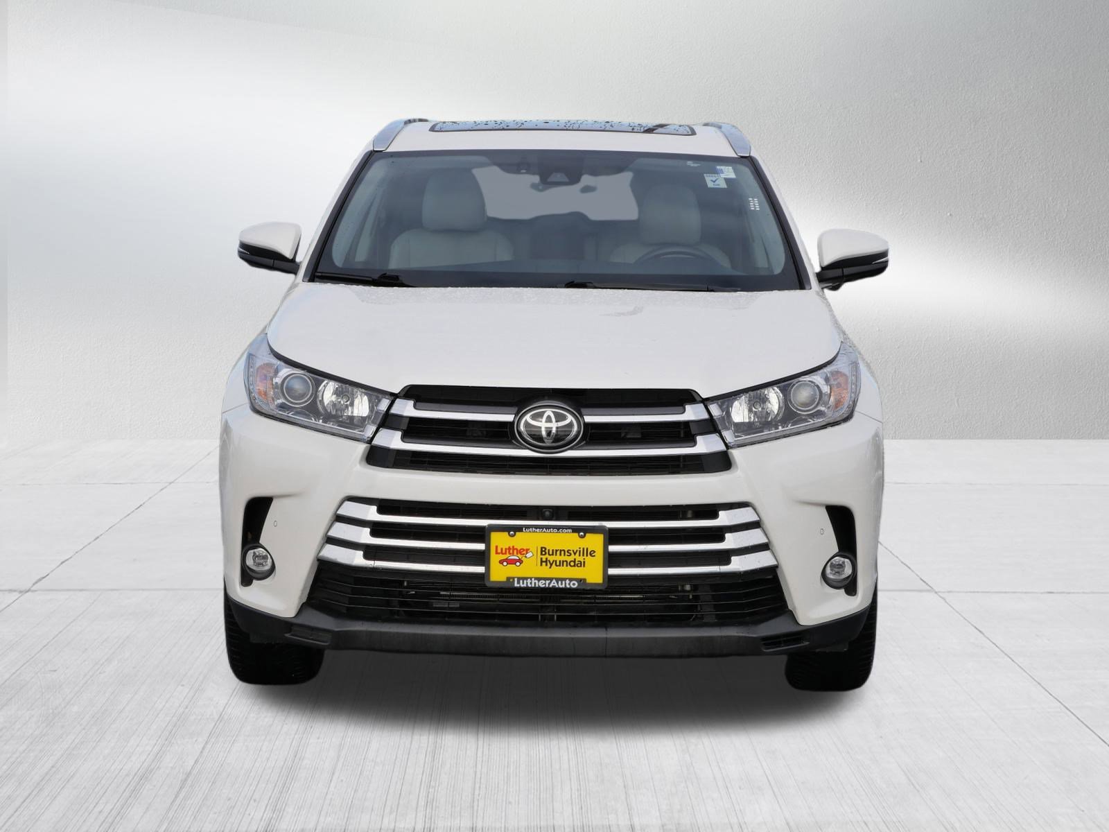 Used 2019 Toyota Highlander Limited Platinum with VIN 5TDDZRFH9KS736766 for sale in Burnsville, Minnesota