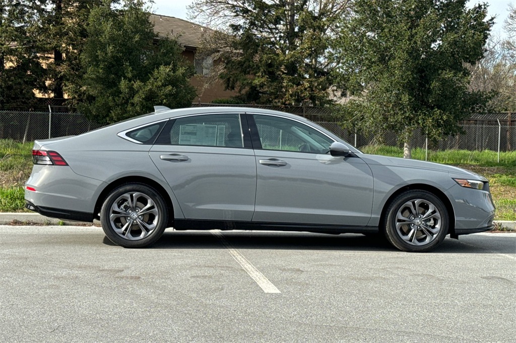 2025 Honda Accord Hybrid EX-L photo 3