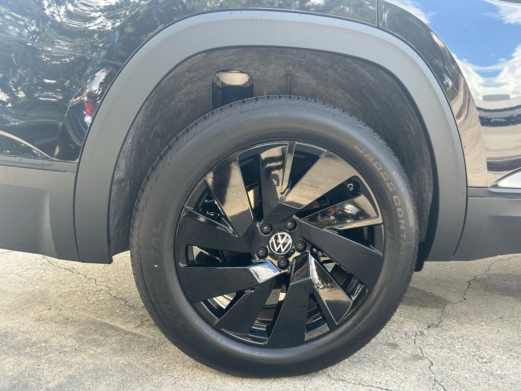 2026 Volkswagen Atlas SE Technology photo 18