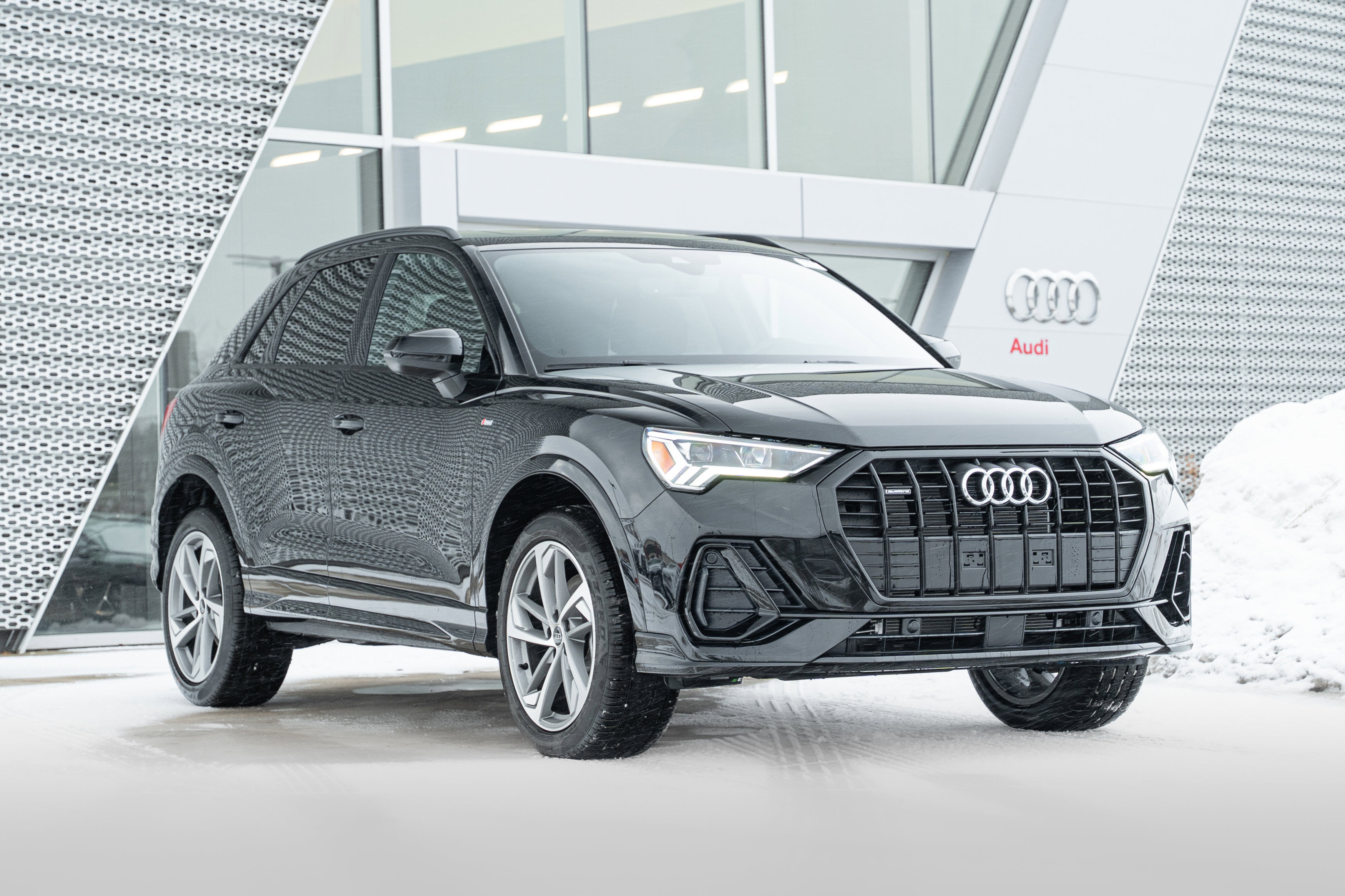 2025 Audi Q3 S Line Premium's photo