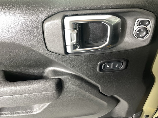 2025 Jeep Wrangler Sport S photo 16