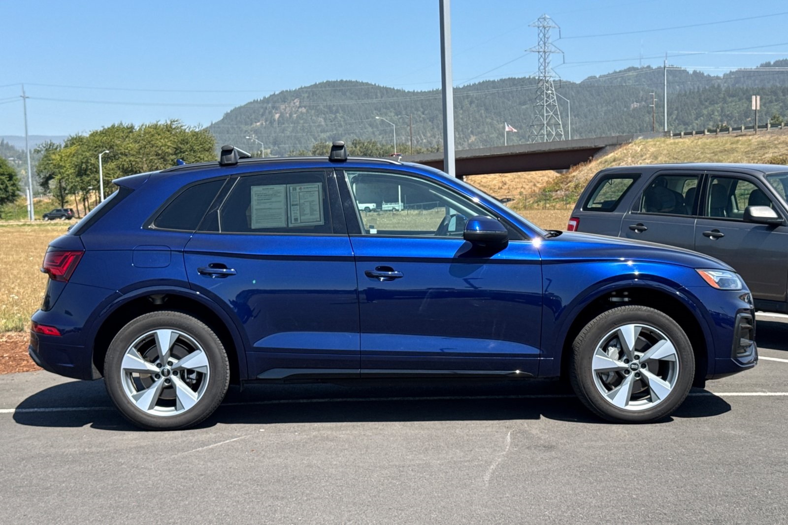 2024 Audi Q5 40 Premium Plus photo 2