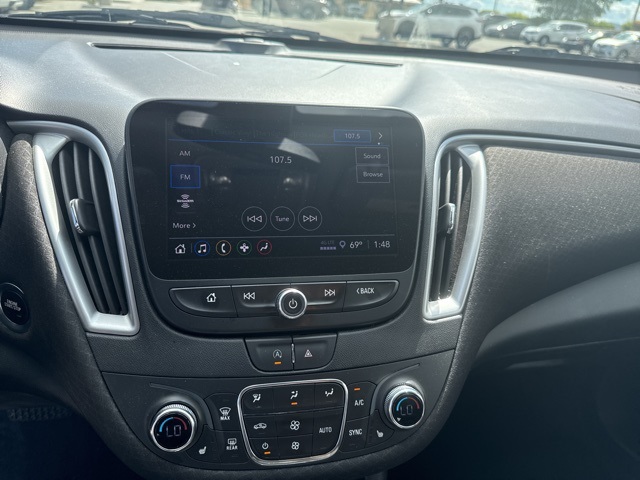 2022 Chevrolet Malibu 1LT photo 16