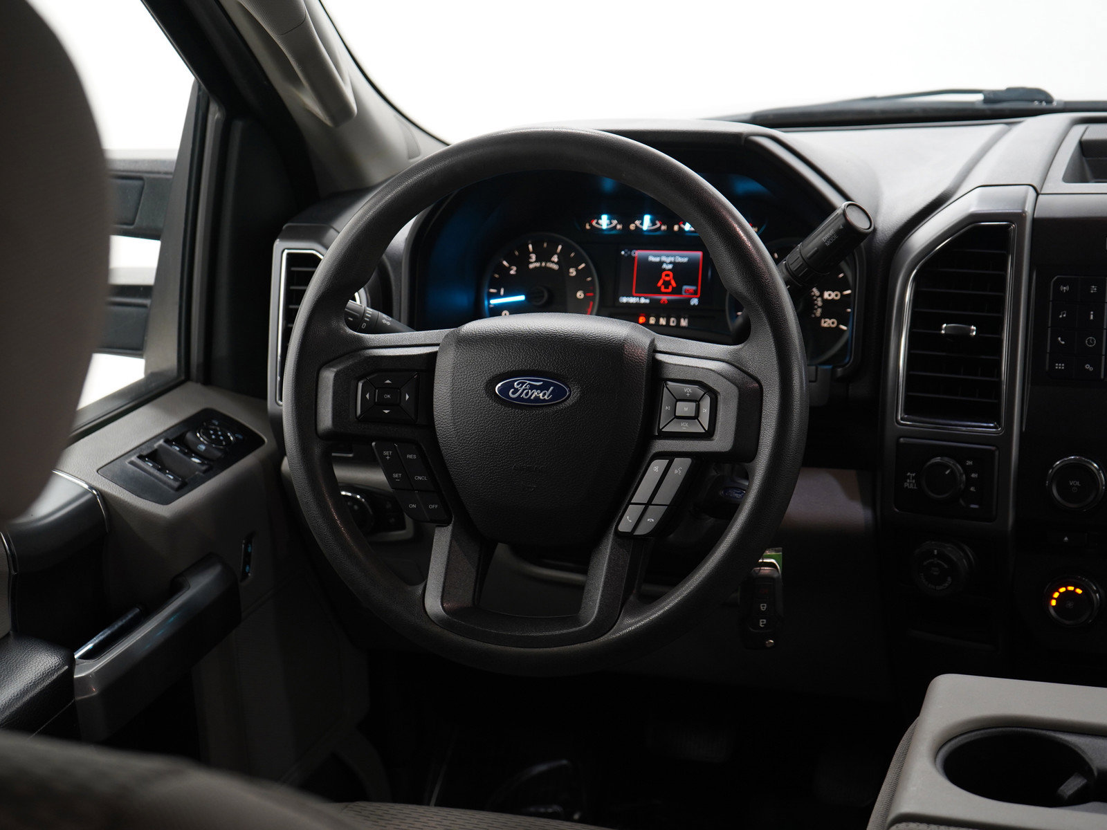 2018 Ford F-150 XLT photo 13