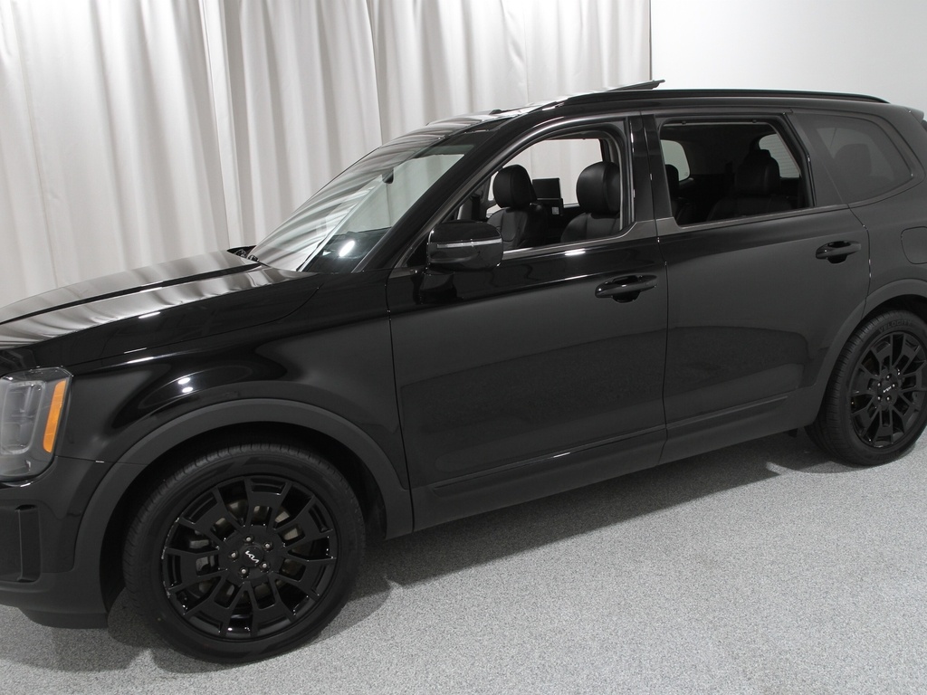 2022 Kia Telluride SX photo 3