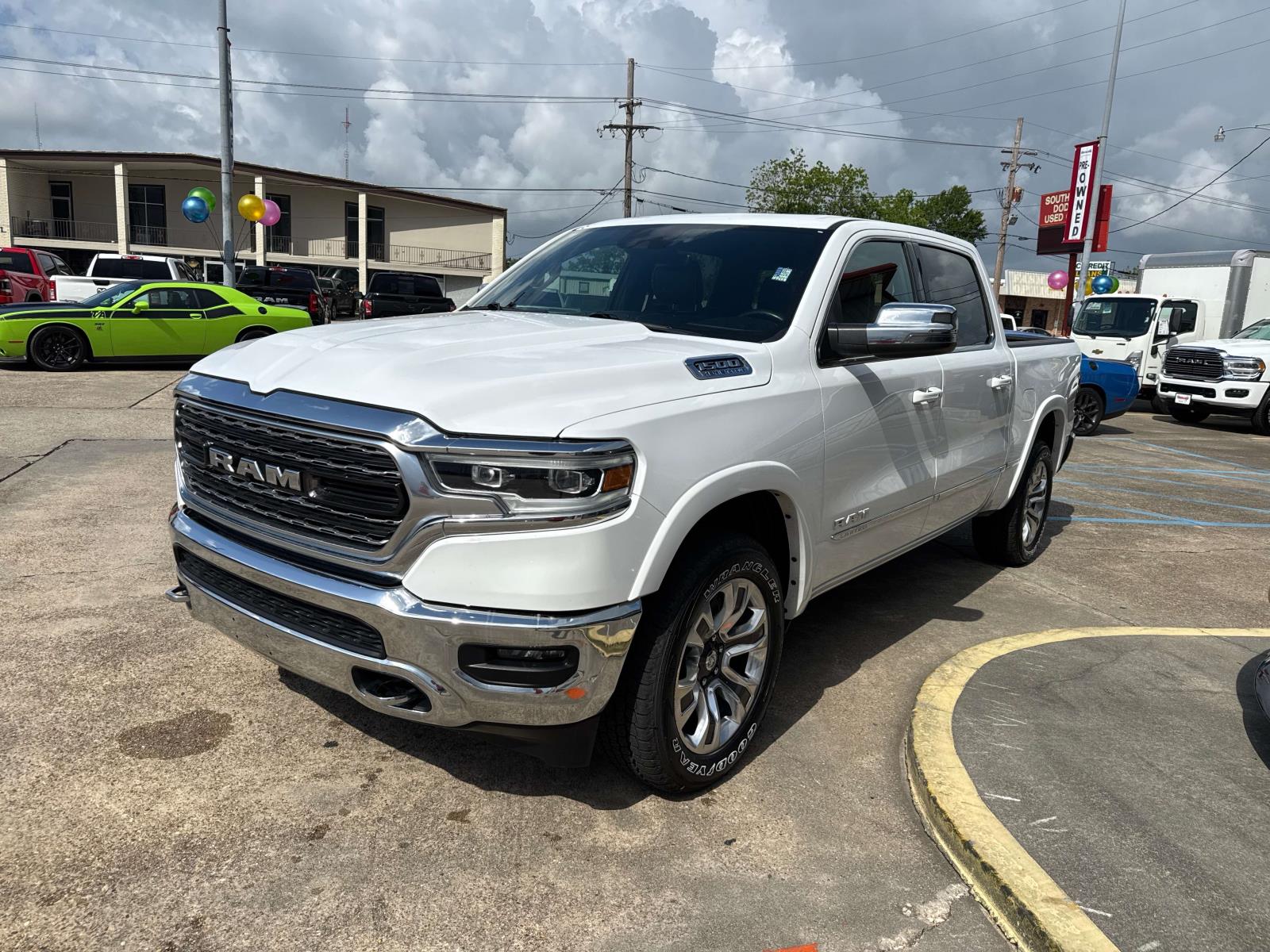 2024 Ram 1500 Limited photo 2