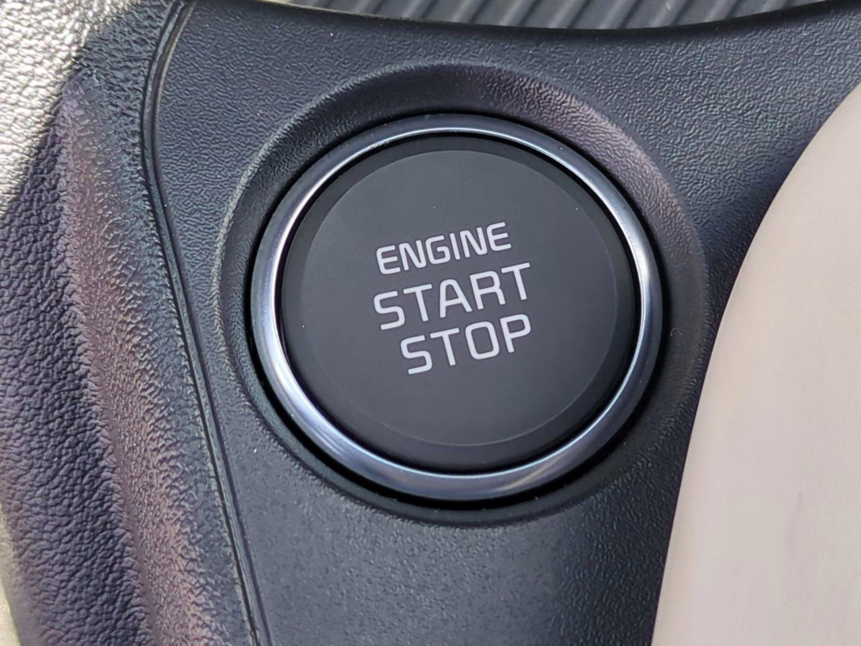 2025 Kia K4 GT-Line photo 29