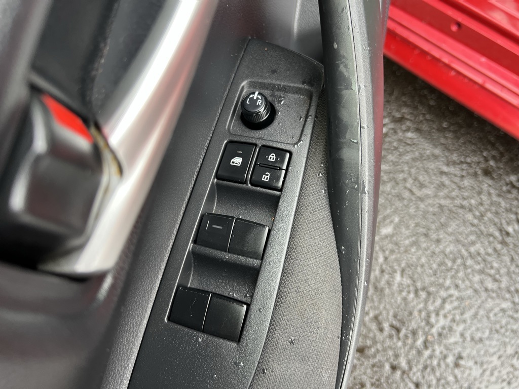 2020 Toyota Corolla Hybrid LE photo 10