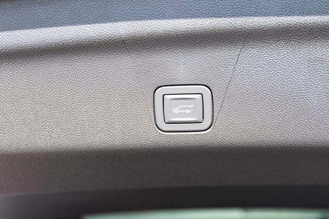 2026 Gmc Yukon XL Denali photo 8
