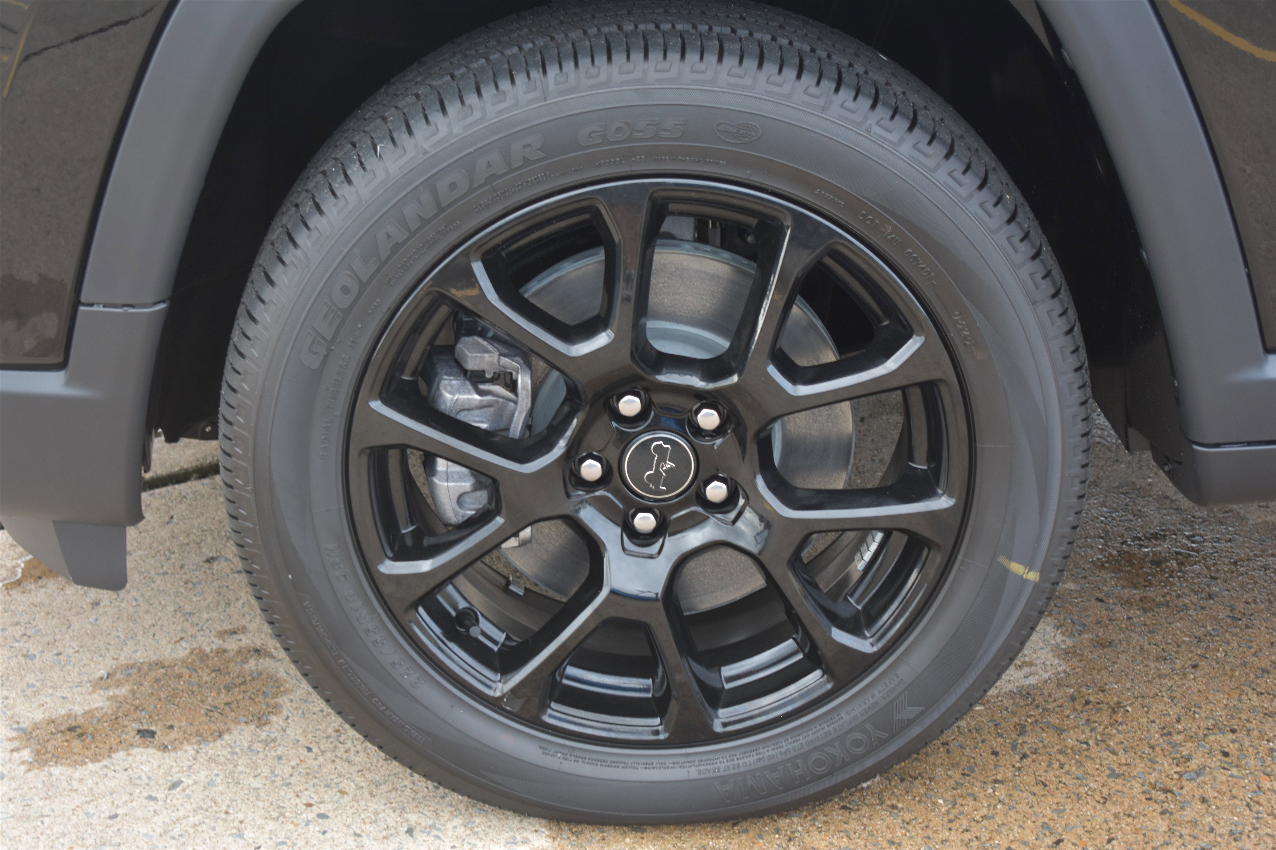 2025 Jeep Compass Latitude photo 3