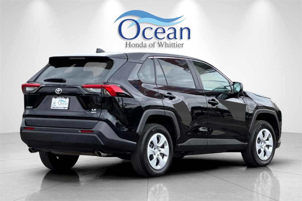 2024 Toyota RAV4 LE photo 2
