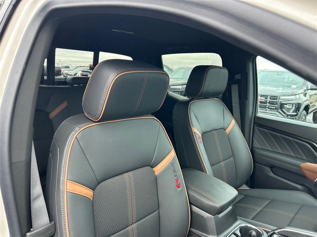 2026 GMC CANYON - Image 35
