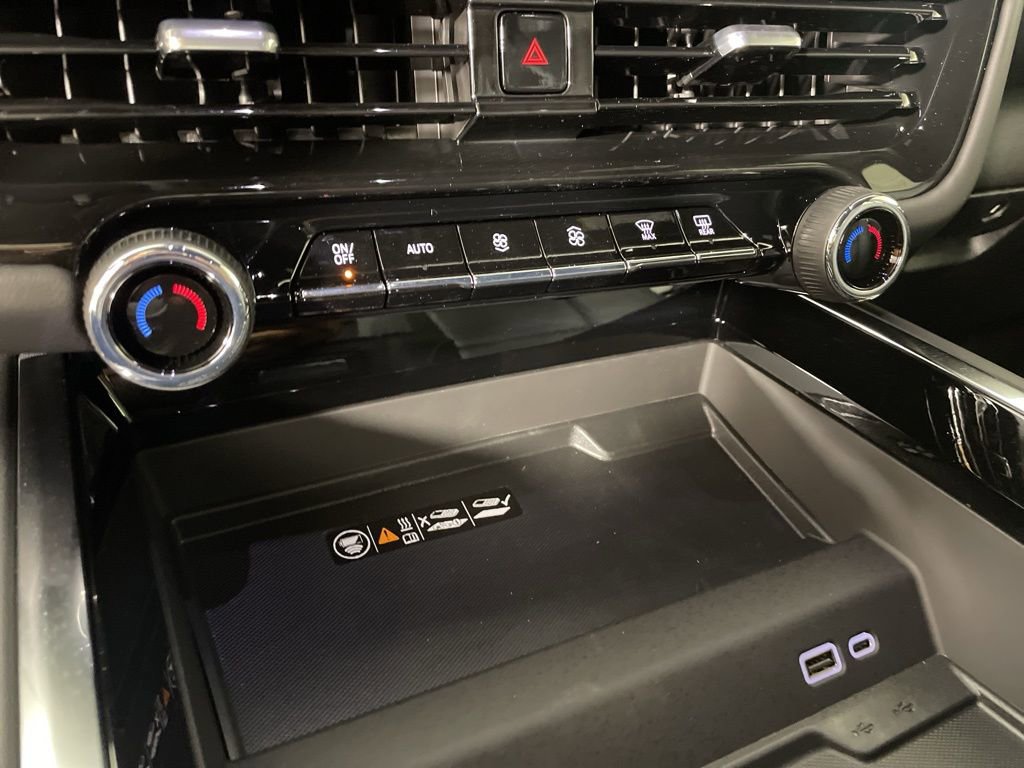 2025 Chevrolet Tahoe Z71 photo 33