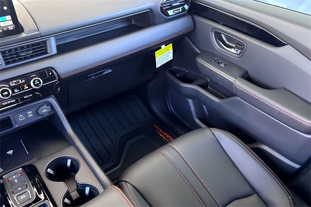 2025 Honda Pilot TrailSport photo 22