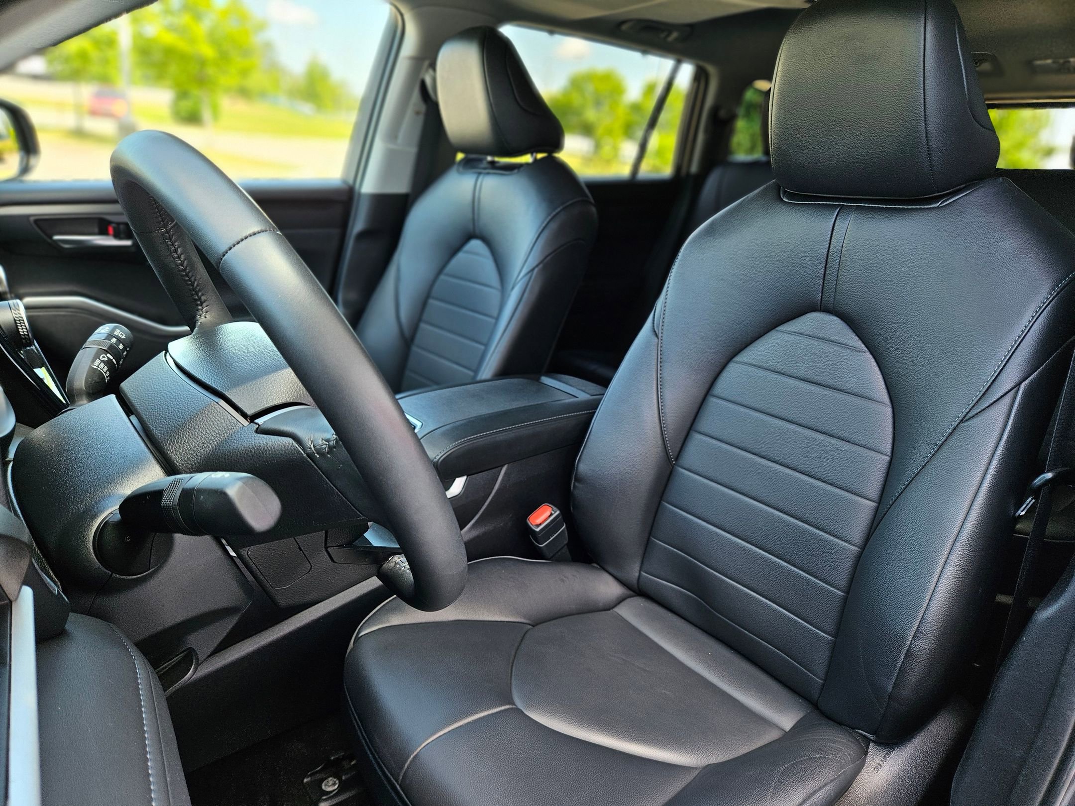 2024 Toyota Highlander XLE photo 23