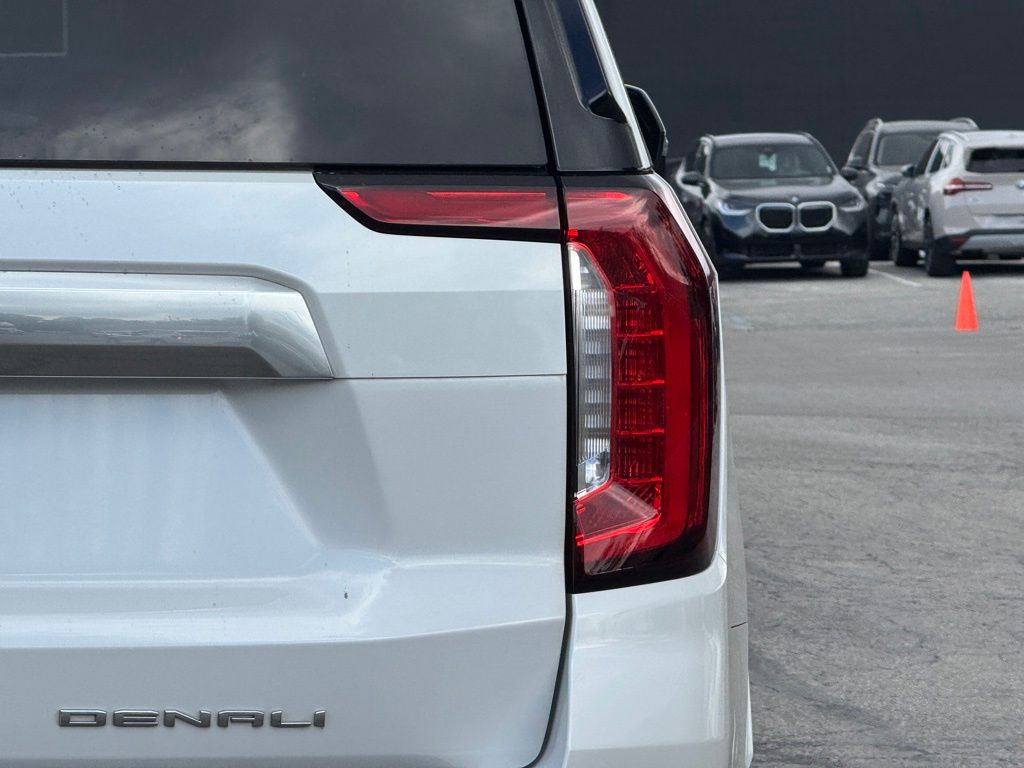 2022 Gmc Yukon Denali photo 4