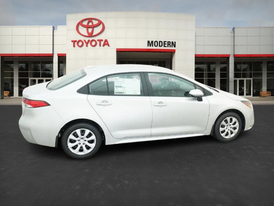 2025 Toyota Corolla LE photo 23