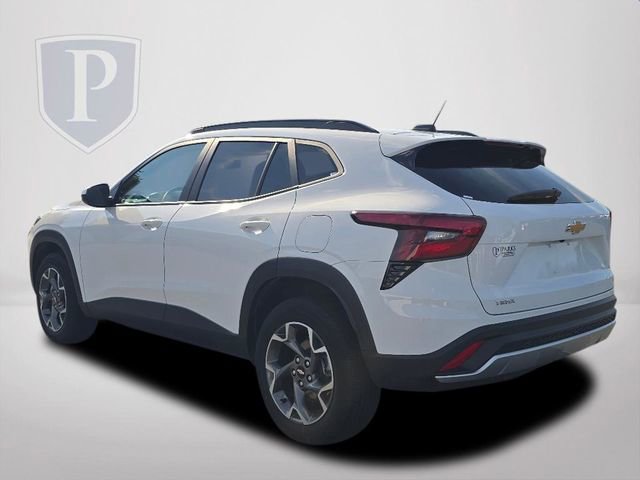 2024 Chevrolet Trax LT photo 6