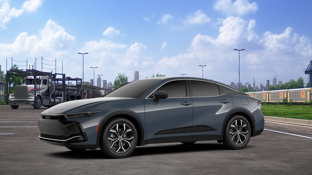 2026 Toyota Crown XLE photo 2